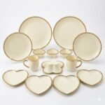 طقم عشا قلب مطعم بذهبي